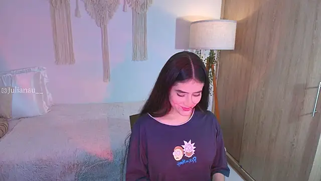 iriswest  online show from November 15, 12:33 am