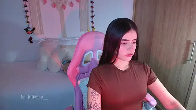 iriswest  online show from March 27, 12:56 am