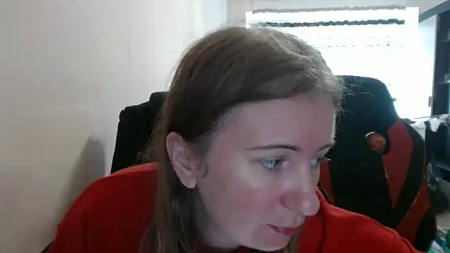 Snapshot of PeterAndJen chatting on October 26, 11:38 am PeterAndJen online show from October 26, 11:38 am