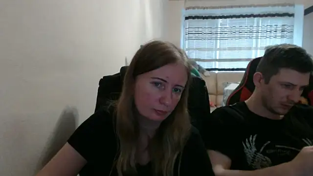 Snapshot of PeterAndJen chatting on September 17, 3:10 pm PeterAndJen online show from September 17, 3:10 pm