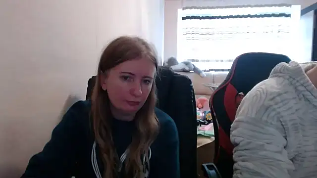 Snapshot of PeterAndJen chatting on November 1, 1:37 pm PeterAndJen online show from November 1, 1:37 pm