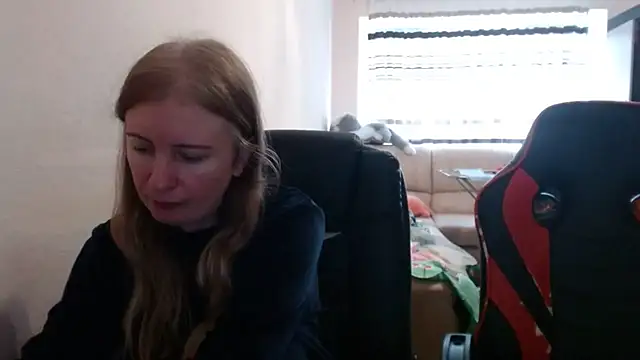 Snapshot of PeterAndJen chatting on October 27, 11:39 am PeterAndJen online show from October 27, 11:39 am