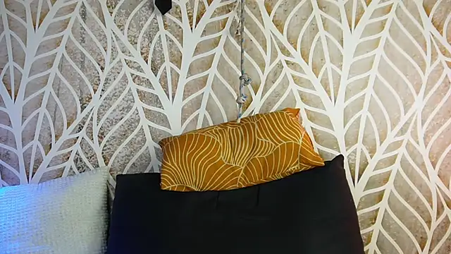 TrophyMilf online show from September 20, 5:11 pm