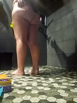 Snapshot of Kinkybeauty_freakybeast chatting on September 21, 5:28 am Kinkybeauty freakybeast online show from September 21, 5:28 am