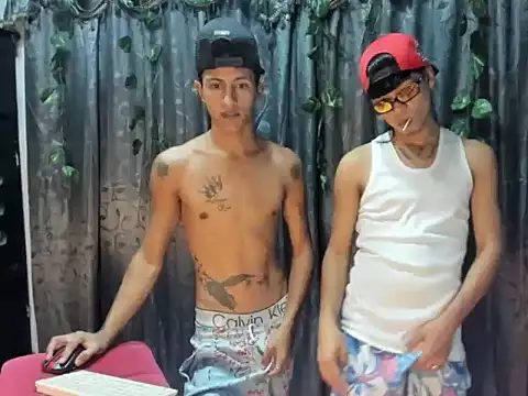 gustavo saaled19 online show from July 27, 7:11 pm