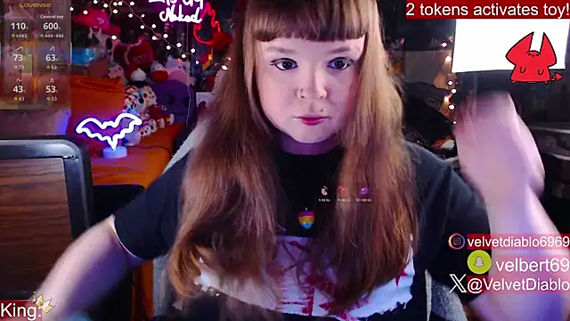 Snapshot of VelvetDiablo chatting on September 9, 12:21 am VelvetDiablo online show from September 9, 12:21 am