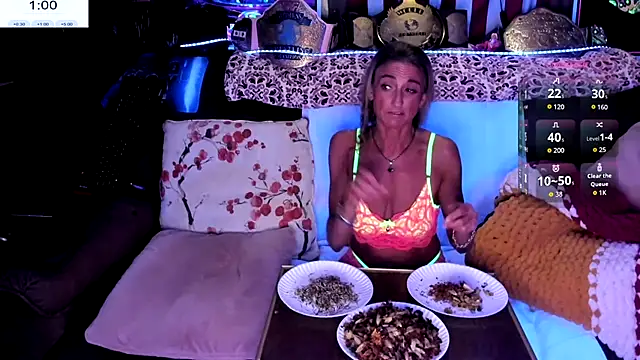 ShannNikkii420 online show from November 9, 3:35 am