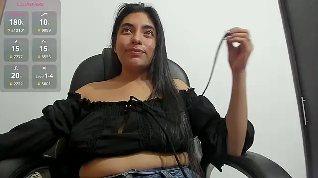 Snapshot of emilysex_118 chatting on October 23, 2:50 am emilysex 118 online show from October 23, 2:50 am