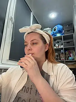 CandyShoopp online show from March 19, 6:23 pm