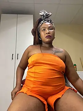 Snapshot of BADFATASS85 chatting on October 17, 8:34 pm BADFATASS85 online show from October 17, 8:34 pm