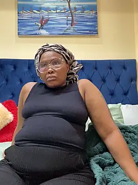 Snapshot of BADFATASS85 chatting on October 14, 7:44 am BADFATASS85 online show from October 14, 7:44 am