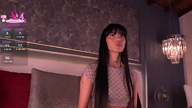 Snapshot of evamoretti chatting on October 17, 2:04 am evamoretti online show from October 17, 2:04 am