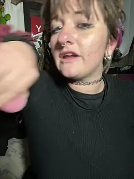 Snapshot of 1-800-FUCKYOU chatting on September 29, 7:35 am 1-800-FUCKYOU online show from September 29, 7:35 am