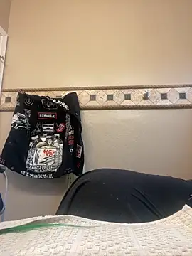 Snapshot of 1-800-FUCKYOU chatting on October 12, 5:48 pm 1-800-FUCKYOU online show from October 12, 5:48 pm