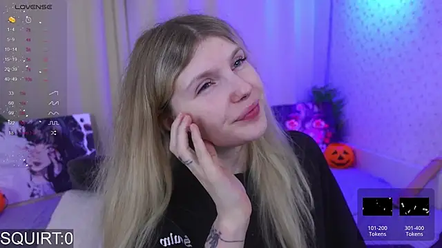 Snapshot of _aleksa_ chatting on October 14, 6:05 am  aleksa  online show from October 14, 6:05 am