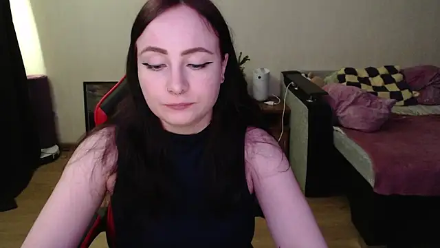 Laralianna online show from April 13, 10:49 am