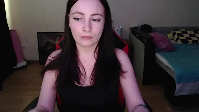 Laralianna online show from April 16, 1:22 pm