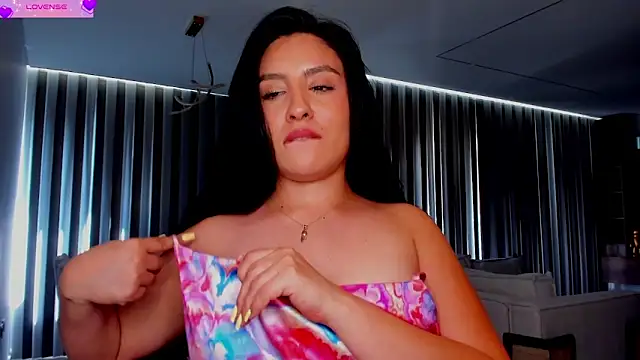 Snapshot of AnushaKumari chatting on October 3, 3:39 pm AnushaKumari online show from October 3, 3:39 pm