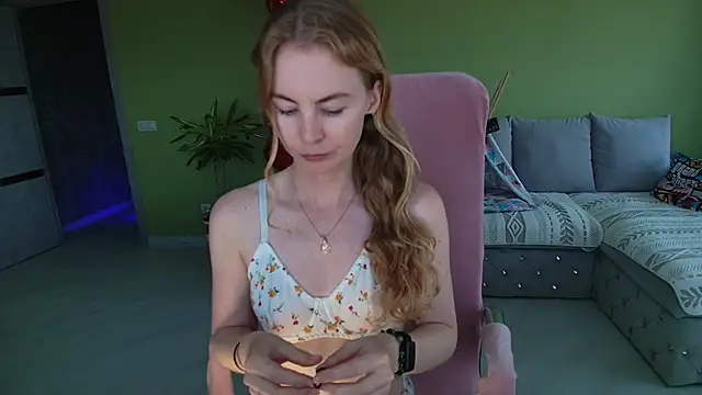 Cuddle Cat online show from June 11, 10:34 am