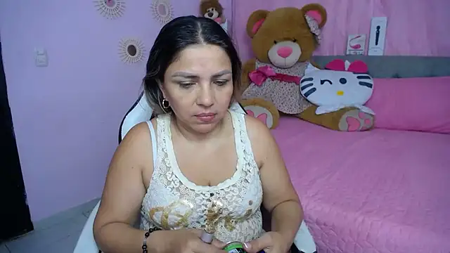 Snapshot of cum_bigass chatting on October 30, 12:28 pm cum bigass online show from October 30, 12:28 pm