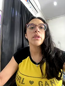 Snapshot of Ninnfa chatting on September 15, 3:20 pm Ninnfa online show from September 15, 3:20 pm