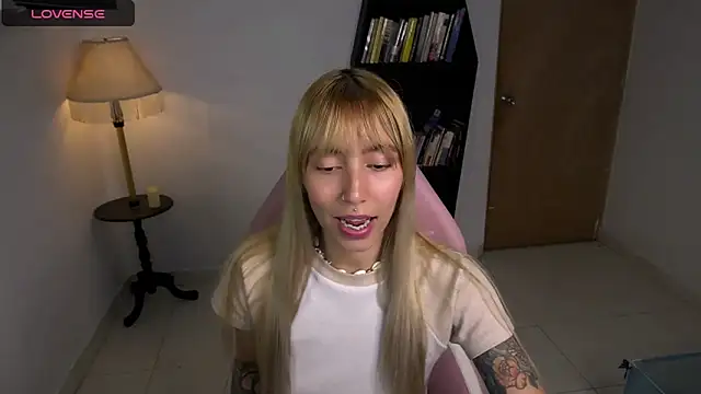 Saucy Jenn online show from February 13, 3:30 am