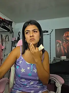 Snapshot of Hannah-grace chatting on October 26, 9:38 am Hannah-grace online show from October 26, 9:38 am