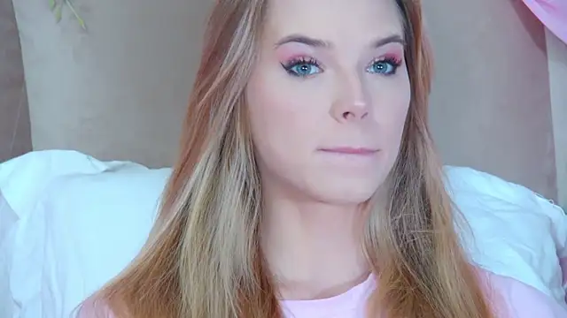 Snapshot of GentleRossi chatting on September 17, 3:21 pm GentleRossi online show from September 17, 3:21 pm