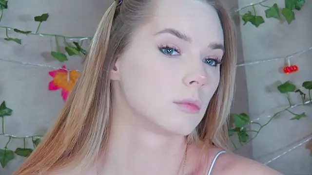 Snapshot of GentleRossi chatting on October 3, 3:06 pm GentleRossi online show from October 3, 3:06 pm