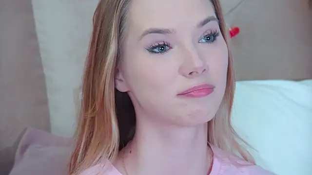 Snapshot of GentleRossi chatting on September 27, 3:19 pm GentleRossi online show from September 27, 3:19 pm