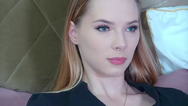 Snapshot of GentleRossi chatting on October 17, 3:15 pm GentleRossi online show from October 17, 3:15 pm