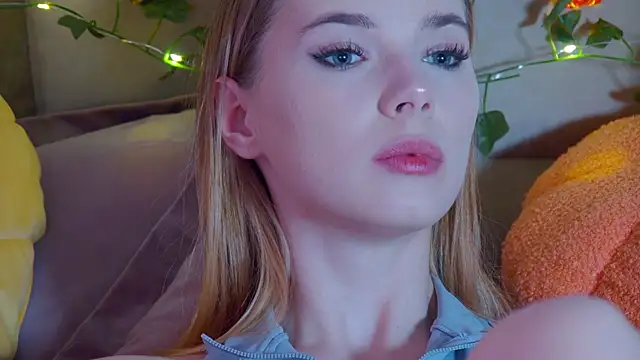 Snapshot of GentleRossi chatting on September 30, 9:19 pm GentleRossi online show from September 30, 9:19 pm