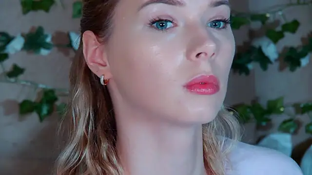 GentleRossi online show from May 27, 2:03 pm
