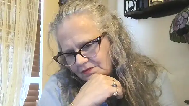 DestineeLoverGirl online show from November 11, 1:52 pm