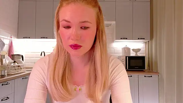 Veronika Mitchel online show from April 22, 6:16 pm