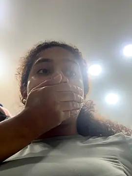 Snapshot of stormyy_ chatting on October 17, 1:42 am stormyy  online show from October 17, 1:42 am