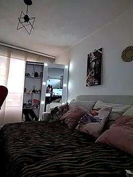 Snapshot of Myrnasexxx chatting on October 1, 8:47 pm Myrnasexxx online show from October 1, 8:47 pm