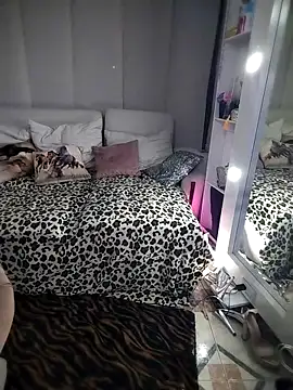 Snapshot of Myrnasexxx chatting on October 21, 10:58 pm Myrnasexxx online show from October 21, 10:58 pm