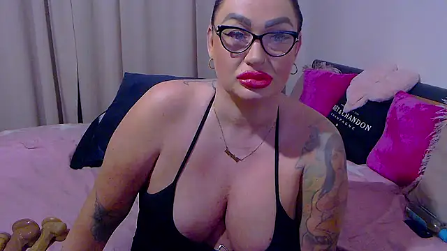 BustyVicky online show from March 29, 10:09 pm