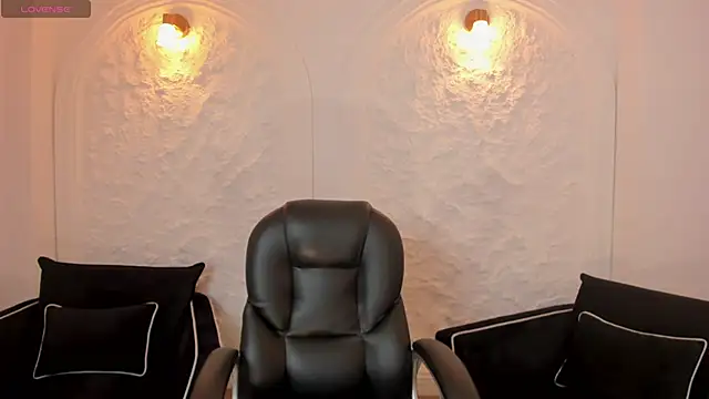 ErikaBenz  online show from October 10, 8:36 pm