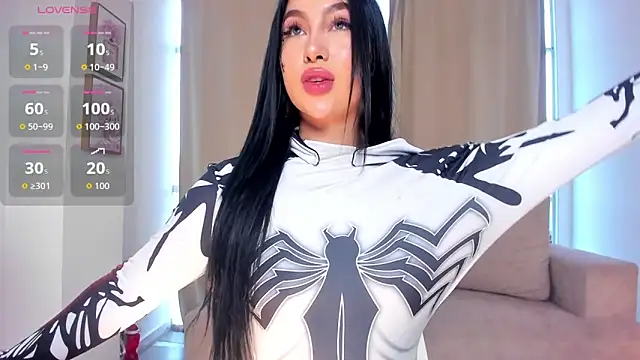 Snapshot of barbie_es chatting on October 31, 3:05 pm barbie es online show from October 31, 3:05 pm