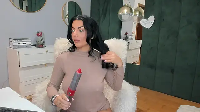 ElisaBaxter online show from November 2, 6:17 am