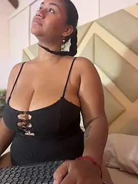 SSCARLETH  online show from November 4, 11:37 am