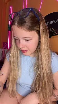 -veranito- online show from February 1, 9:13 pm