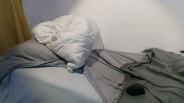 Tobi907790 online show from January 17, 1:57 am