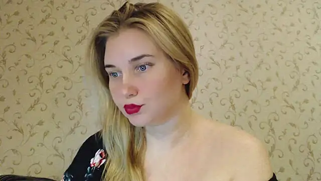 mmmPinUpGirl online show from September 17, 8:40 pm