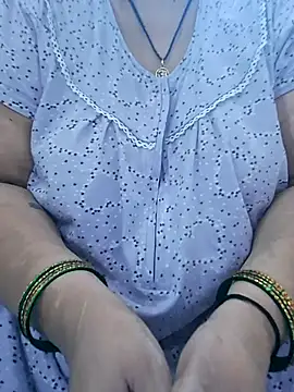 Snapshot of Kavya_XX chatting on September 20, 12:21 am Kavya XX online show from September 20, 12:21 am