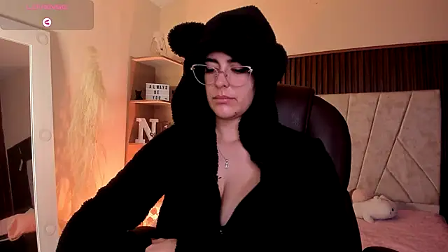  Niah  online show from November 10, 12:50 am