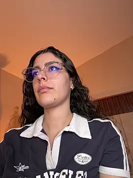  Niah  online show from February 3, 8:56 pm