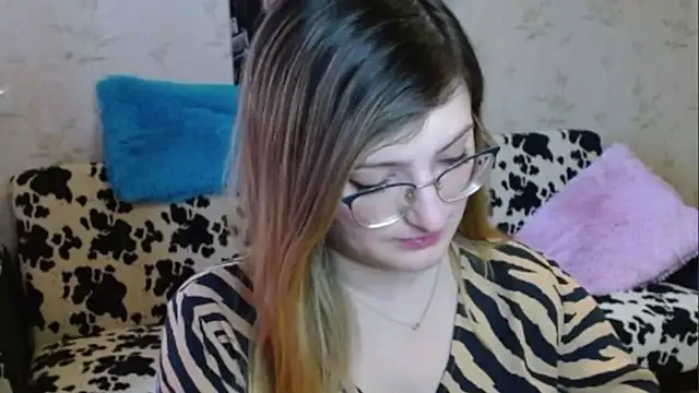 Arielsssplash online show from October 2, 6:51 am